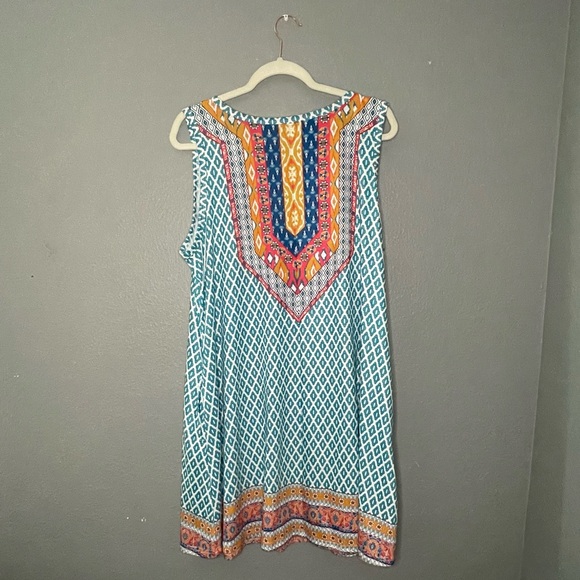 Colorful Sleeveless Dress - Picture 2 of 6